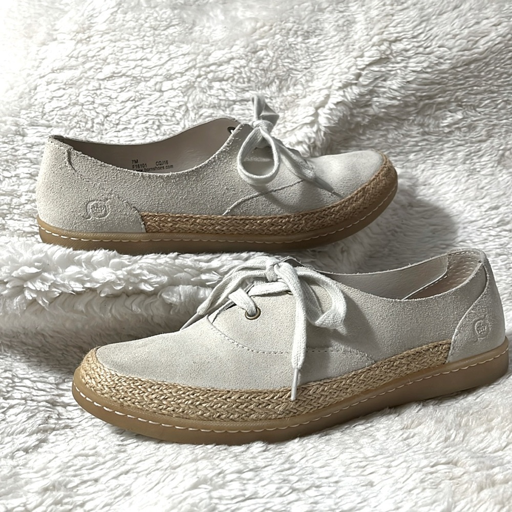 Born sneakers, 7 medium